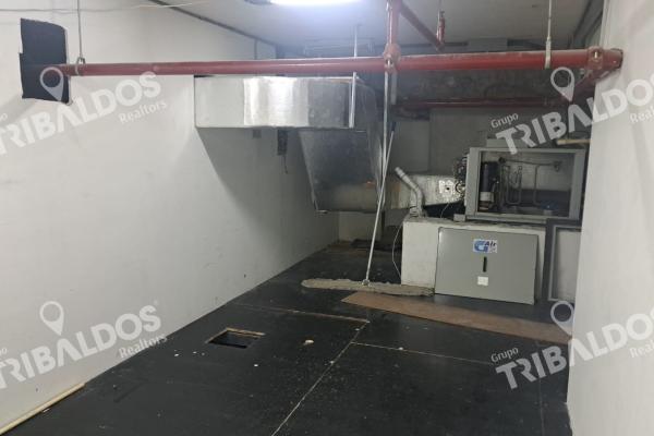 Venta de local comercial con mezzanine en los andes mall