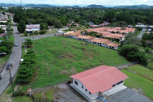 Commercial lot for sale in david