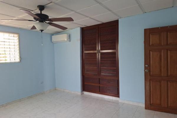 House with pool on the main road of nueva gorgona