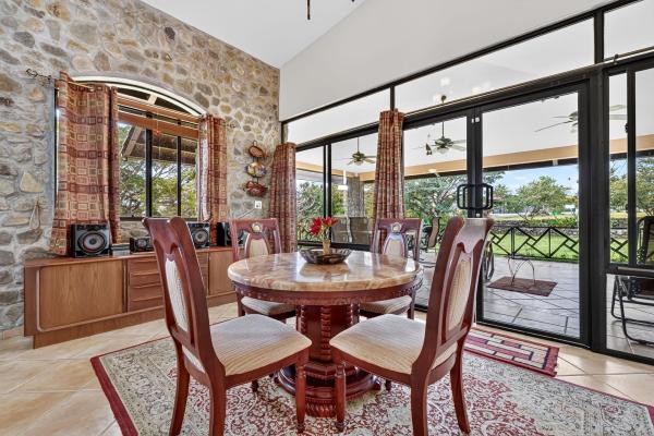 Casa los molinos boquete con amplia terraza