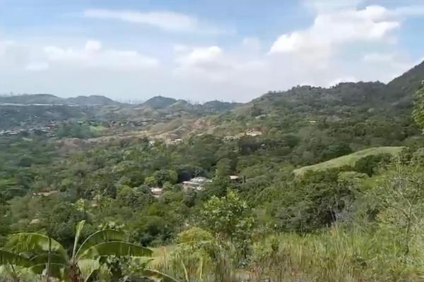 Large lot in las cumbres with great views
