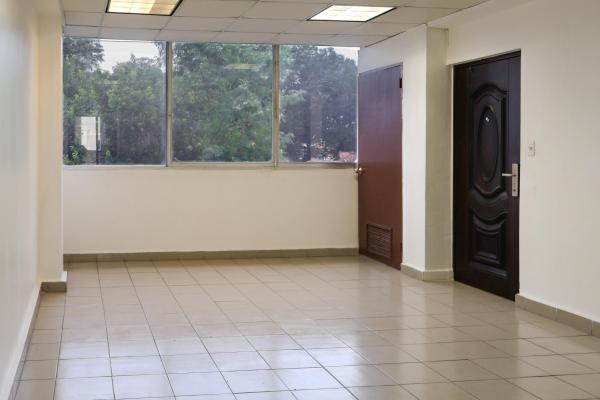 Commercial building for sale on via porras