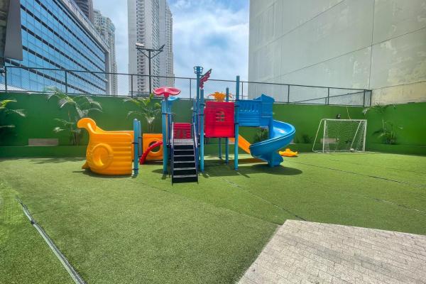 Sale of remodeled apartment in p.h q tower, punta pacifica