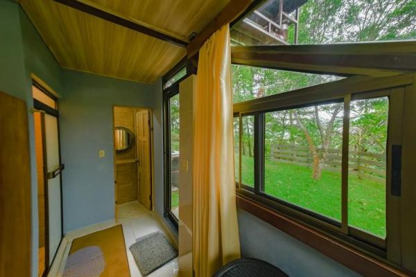 Cabaña con vistas al volcán barú en venta en jaramillo