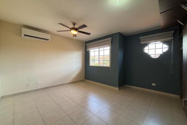 Casa en venta en costa sur - p.h. villa valencia