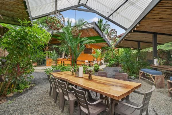 Restaurante y local comercial llave en mano
