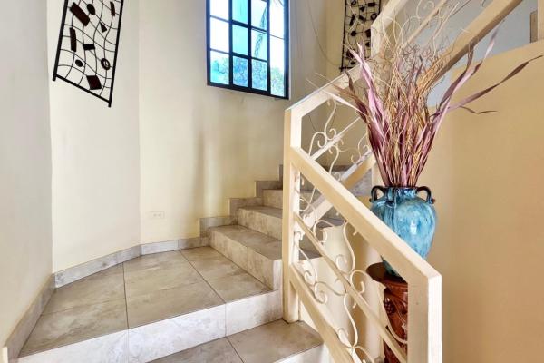 Casa en altos de maría con estudios independientes