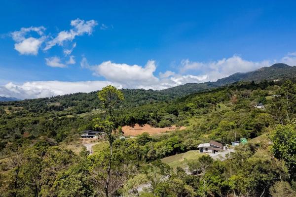Mountain view lot for sale in jaramillo, boquete