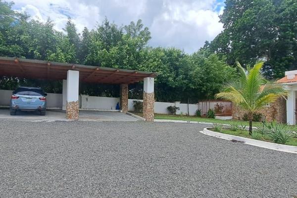 4 bedroom house with private pool and jacuzzi