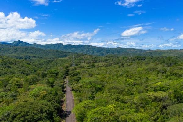 Spacious 59,086 m² land in síndigo, caldera