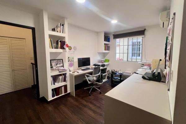 Vendo casa unifamiliar en ph castel novo – espaciosa y lista para ocupar