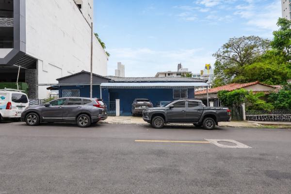 Alquiler de terreno con edificación en el cangrejo