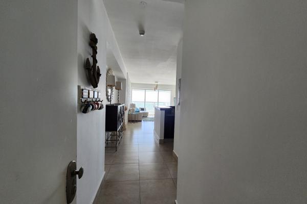 Sale of apartment in ocean wave, nueva gorgona.