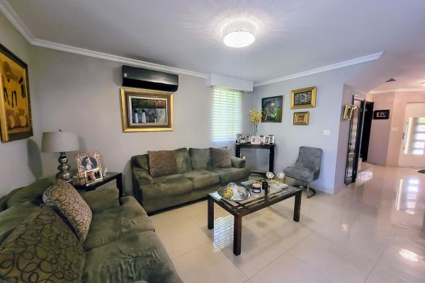 Venda de casa unifamiliar en crystal spring, condado del rey