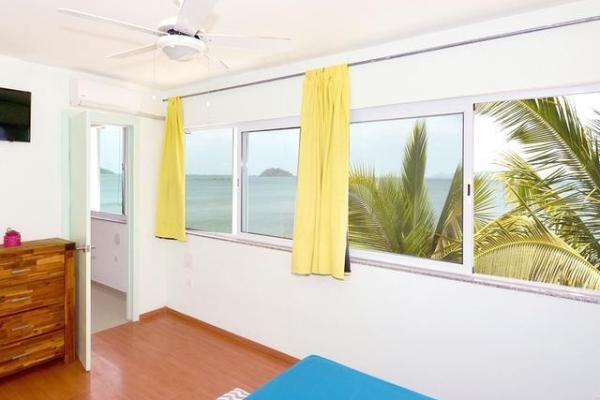 Id 10037 oceanfront italian villa 20 minutes away