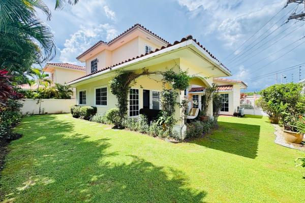 Casa en alquiler o venta en costa sur - villa valencia