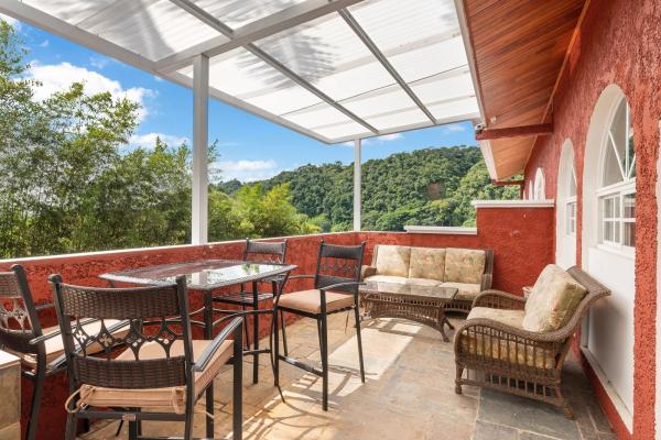 Elegante casa estilo colonial en valle escondido boquete