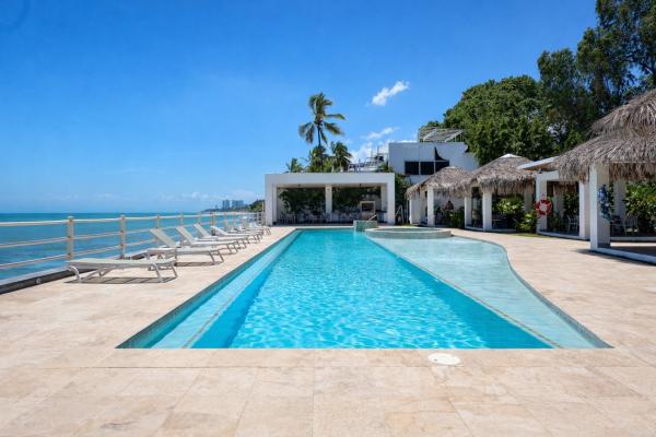 Apartamento frente al mar en venta , ph la ensenada farallón