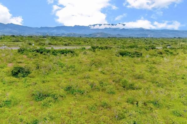5,000 m² lot for sale on boquete main road