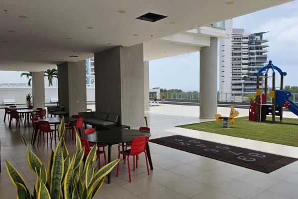 Venta de apartamento en parkside costa del este panama city