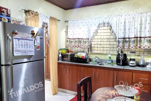 Venta de terreno con casa en coco del mar