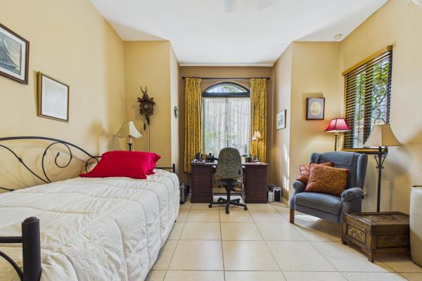 3 bdrm tropical estate hacienda pacifica
