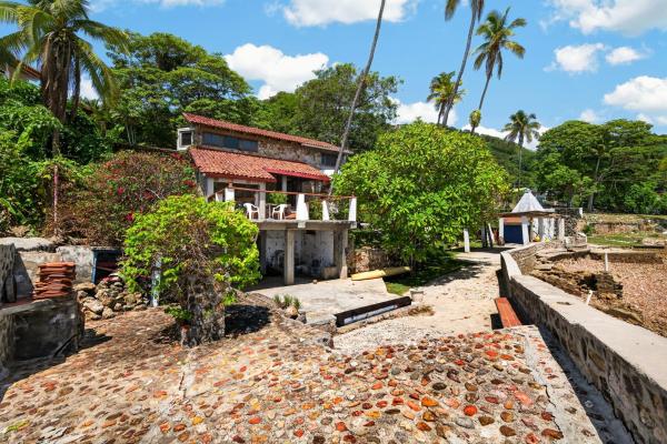 Taboga island investment opportunity