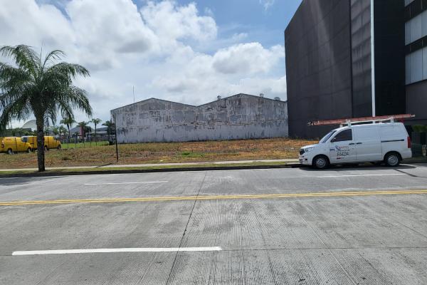 Venta de terreno en santa maria business district excelente precio