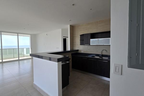 Venta de apartamento en ocean waves nueva gorgona