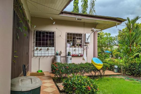 Roadside property with 2,906 m² in dolega