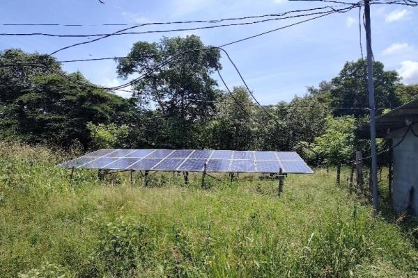 Granja de 13.6 ha con casa, galeras y río en natá, coclé