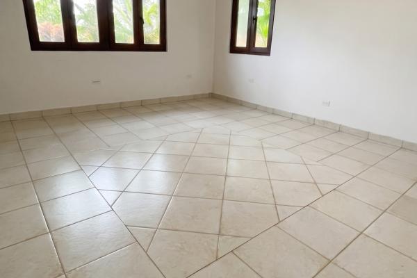 Exclusivo oasis urbano: residencia unifamiliar estilo villa campestre.