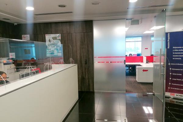 Se alquila oficina en ph plaza real, costa del este