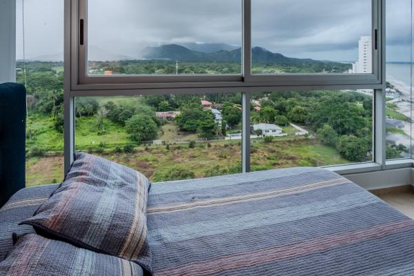 Apartamento frente al mar en ph royal palm, nueva gorgona