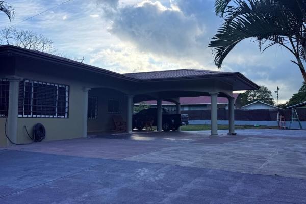 Amplia y completa casa residencial