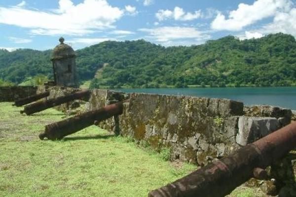 Venta de terreno en peninsula del peregrino, portobelo colón