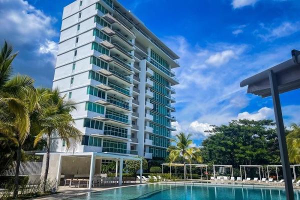 Se vende apartamento en punta barco, san carlos