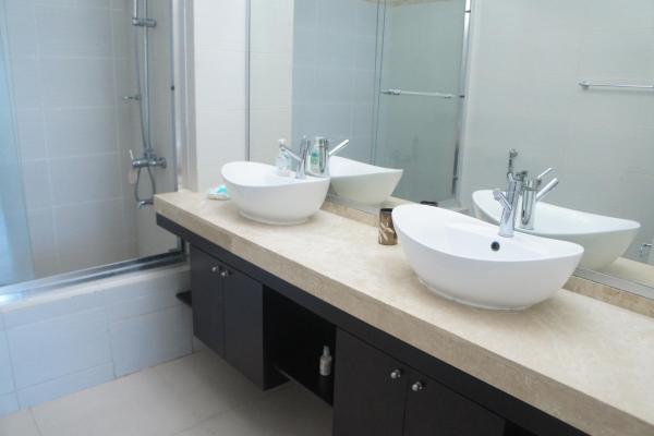 Furnished apartment for rent on avenida balboa