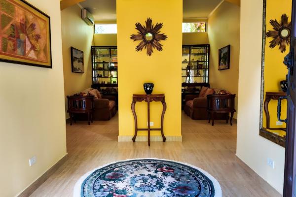 Mountain home for sale | altos del maría panama
