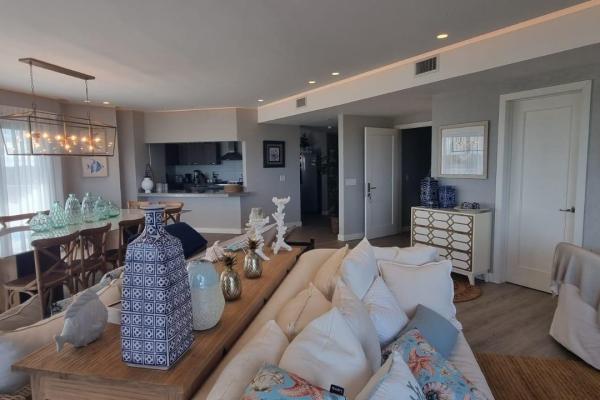 Beachfront apartment with ocean view, ph las olas