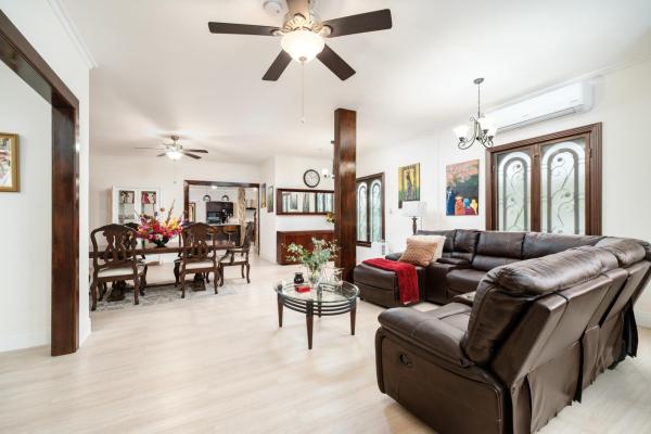 Beautifully maintained 3-bedroom home with guest s
