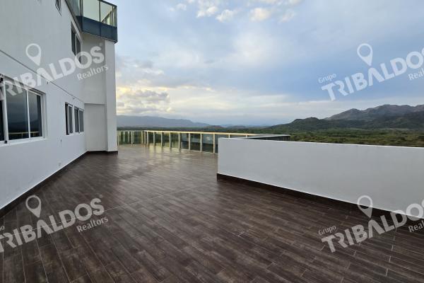 Sale of apartment in ocean waves nueva gorgona