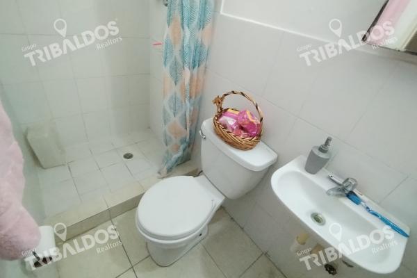 Venta de casa adosada en villa de las azores en villa lucre