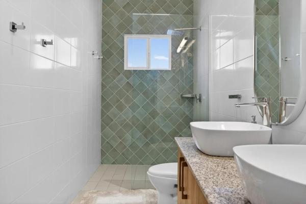 Casa moderna con vista al mar en andromeda estates pedasi