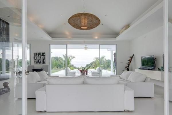 Spectacular beach house in costa esmeralda