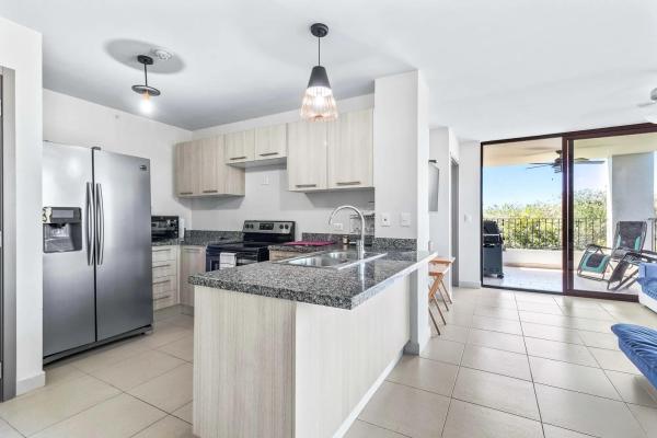 Condominio de 2 recámaras en venta o renta en la ensenada