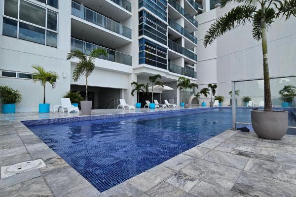Apt amoblado en piso alto - av balboa - 109 m2