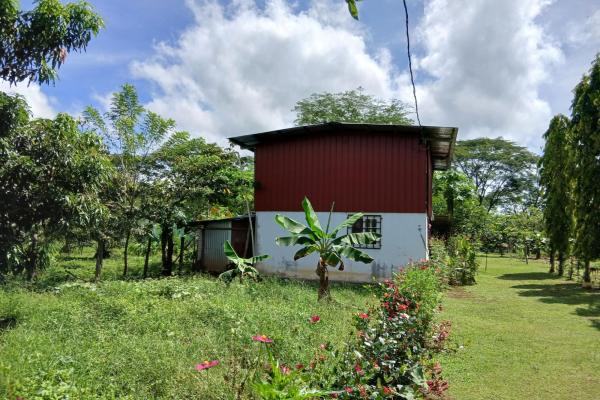 Finca bien concebida en una zona tranquila