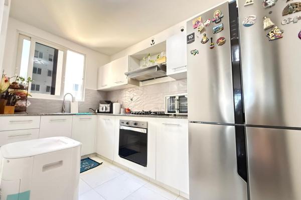 Sale of apartment in torres de versalles ii building