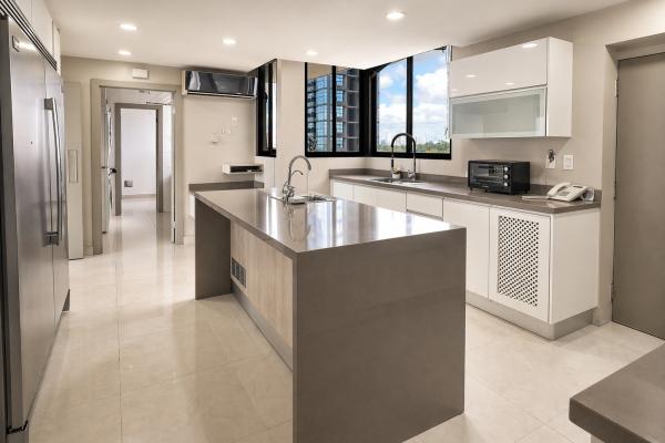 Apartment for sale in coco del mar oceanfront